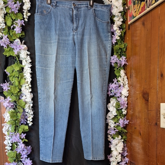 Gloria Vanderbilt Denim - Gloria Vanderbilt Light Blue Skinny Jeans